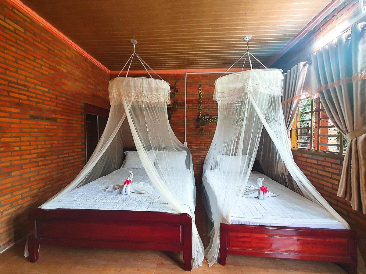 Cat Tien Farmer Lodge Quan Tom Екстер'єр фото